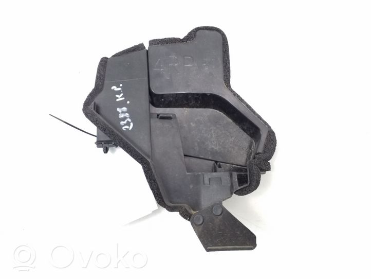 Toyota Verso Rivestimento della modanatura della chiusura del vano motore/cofano 557370F020