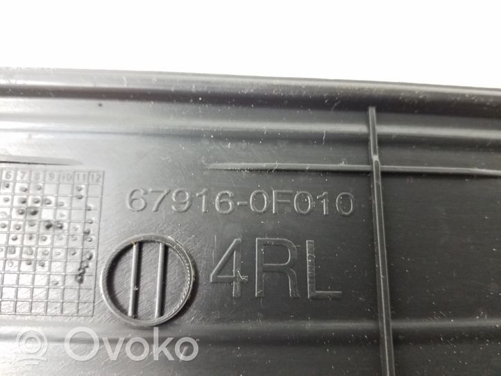 Toyota Verso Garniture de marche-pieds arrière 679160F010