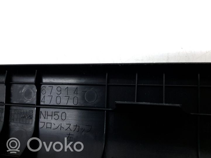 Toyota Prius (XW50) Front sill trim cover 6791447070