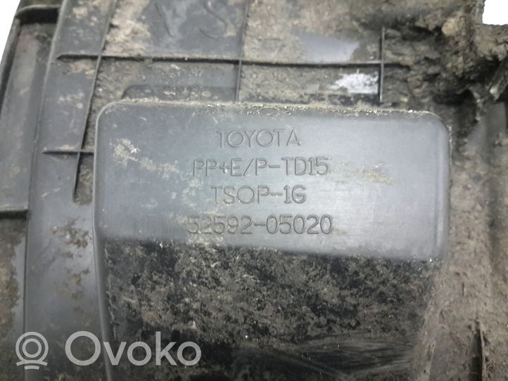 Toyota Avensis T270 Posparnis galinis 5259205020