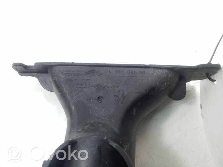 Toyota Proace Air intake duct part SU001A3957