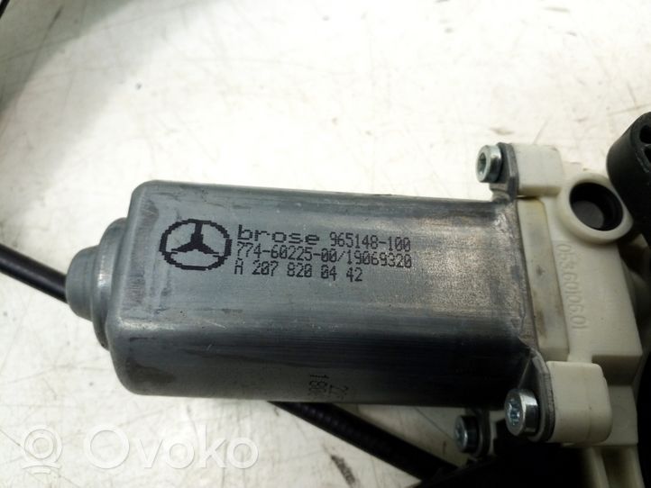 Mercedes-Benz E C207 W207 Priekšpusē elektriskā loga pacelšanas mehānisma komplekts 