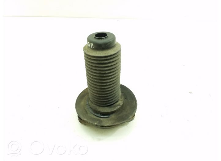 Mercedes-Benz C W204 Tampone antiurto dell’ammortizzatore anteriore A2043200073