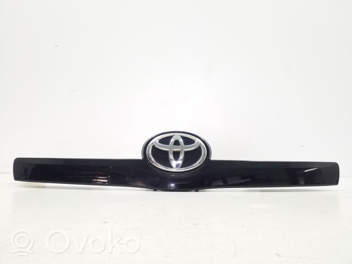 Toyota Verso Rekisterikilven valo 768110F050