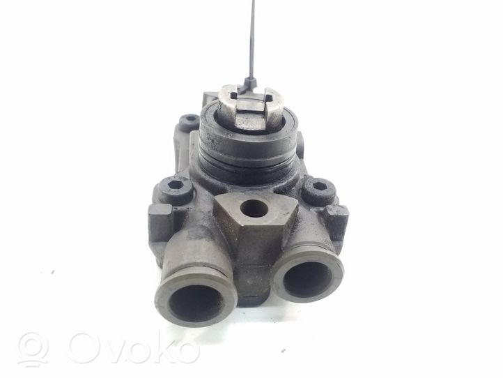 Mercedes-Benz S W220 Fuel injection high pressure pump A6110900350