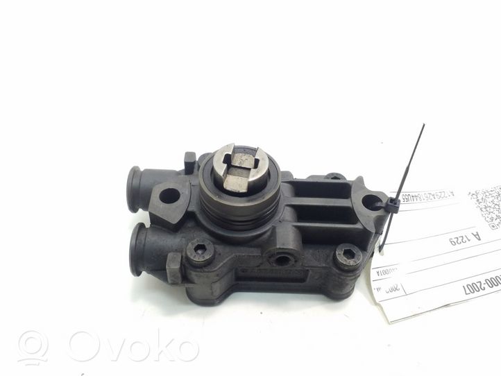 Mercedes-Benz C W203 Pompe d'injection de carburant à haute pression A6110900350