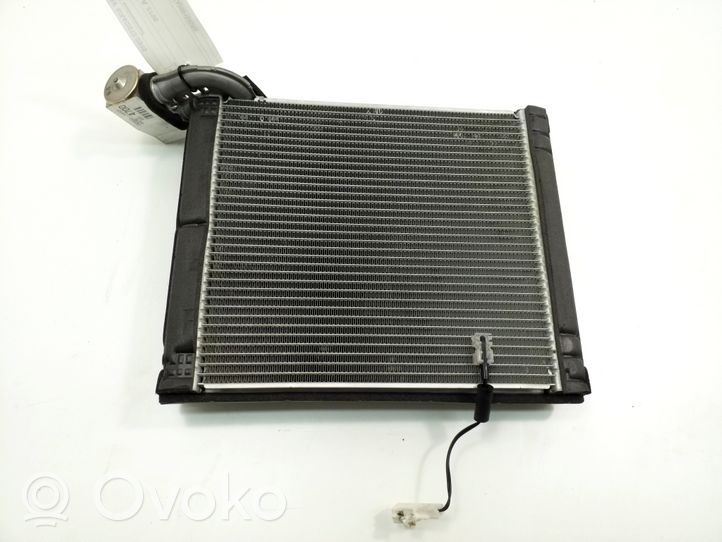 Toyota RAV 4 (XA40) Radiatore aria condizionata (A/C) (abitacolo) 8850172020