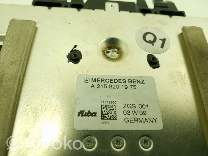 Mercedes-Benz CL C215 GPS-pystyantenni A2158201975