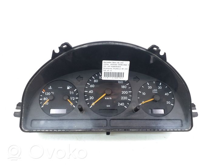 Mercedes-Benz ML W163 Speedometer (instrument cluster) A1635404011