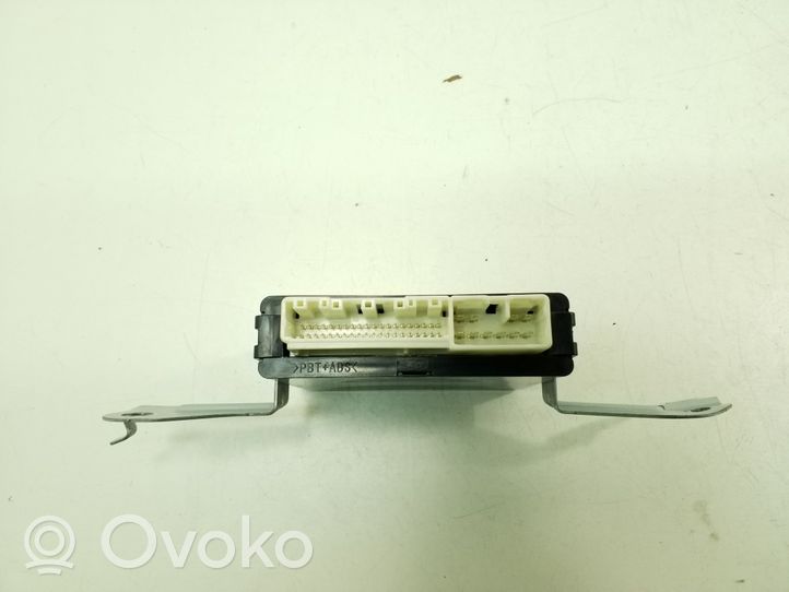 Toyota RAV 4 (XA40) Oven ohjainlaite/moduuli 8922242090