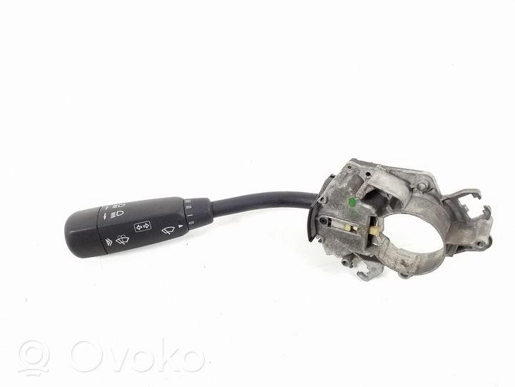 Mercedes-Benz E W210 Leva/interruttore dell’indicatore di direzione e tergicristallo A2105450110