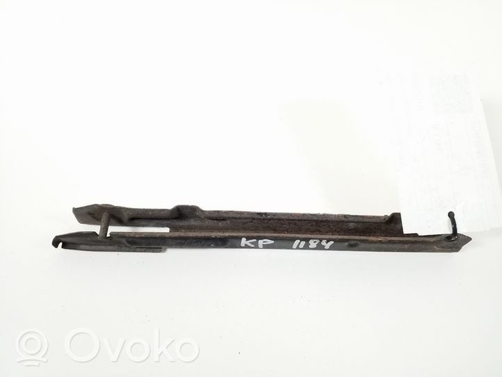 Mercedes-Benz S W220 Etupuskurin kannake A2208801114