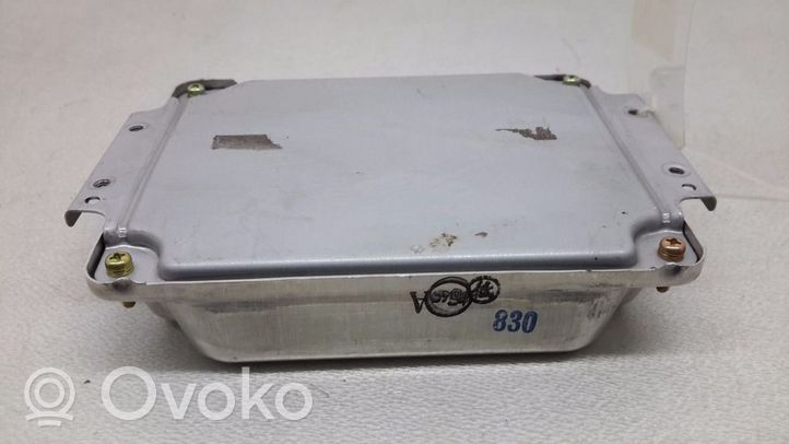 Toyota Corolla E120 E130 Calculateur moteur ECU 8966113250