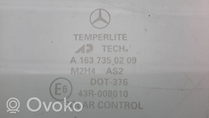 Mercedes-Benz ML W163 Szyba karoseryjna drzwi tylnych A1637350209