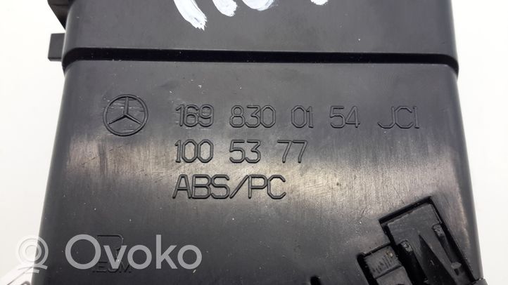 Mercedes-Benz A W169 Šoninės oro grotelės A1698300154