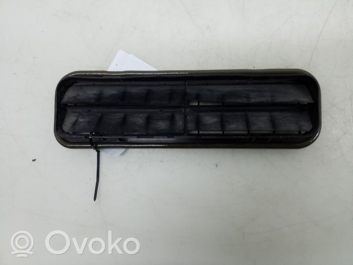 Mercedes-Benz CLS C219 Grill / Wlot powietrza błotnika przedniego A2118300042