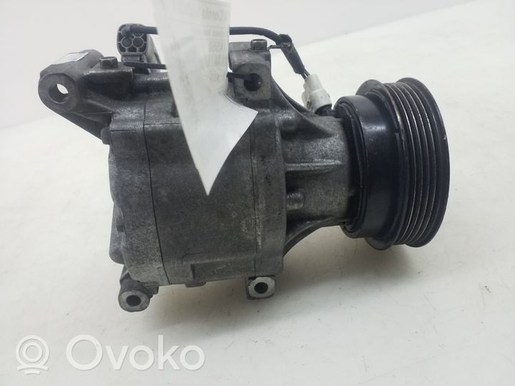 Toyota Corolla Verso E121 Compressore aria condizionata (A/C) (pompa) 883201A550