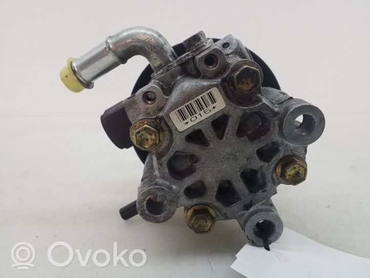 Toyota Avensis Verso Ohjaustehostimen pumppu 4431042070