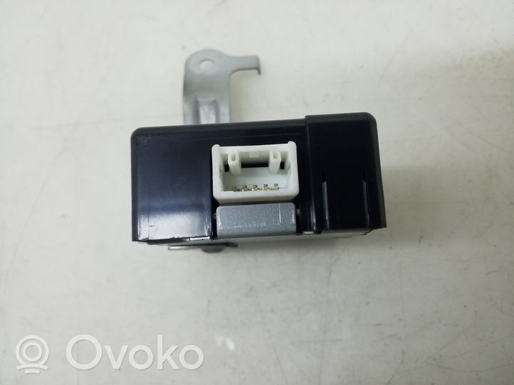 Toyota Previa (XR30, XR40) II Door central lock control unit/module 8974128131