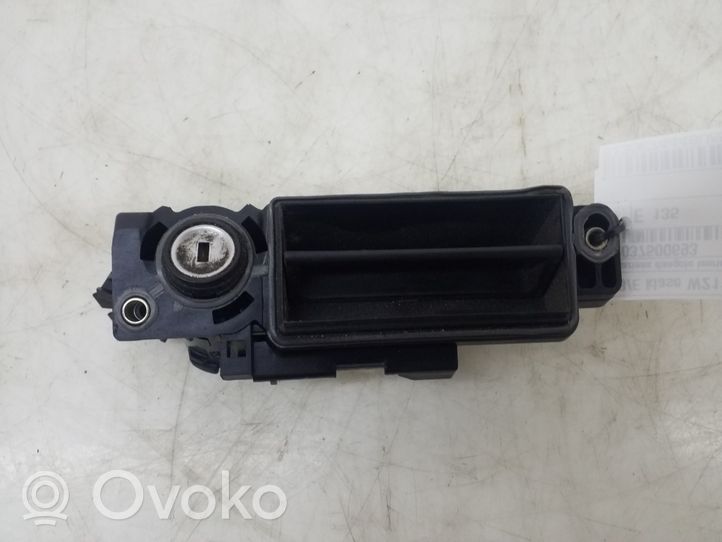 Mercedes-Benz E W211 Maniglia esterna per portiera di carico A2037500693