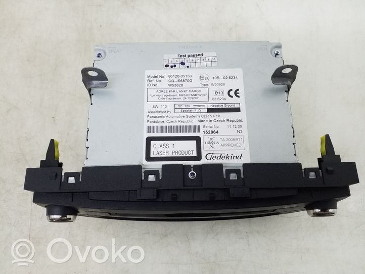 Toyota Avensis T270 Panel / Radioodtwarzacz CD/DVD/GPS 8612005150