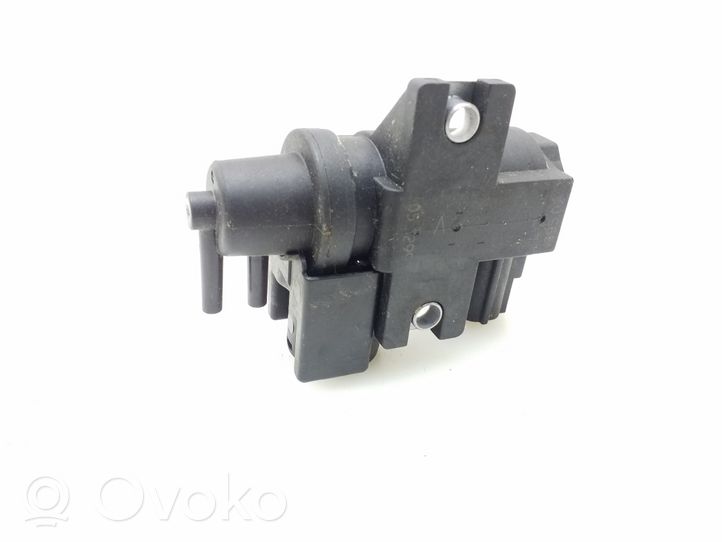 Toyota Corolla E120 E130 Turboahtimen magneettiventtiili 258190R011