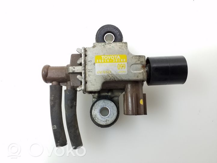 Toyota Hilux (AN10, AN20, AN30) Solenoīda vārsts 2581930100