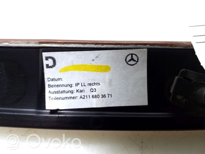 Mercedes-Benz E W211 Rivestimento del pannello A2116803671