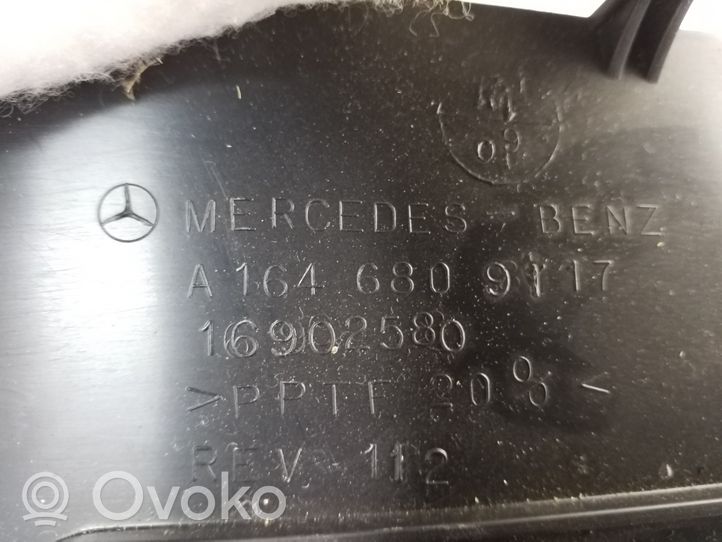 Mercedes-Benz GL X164 Autres pièces du tableau de bord A1646809117