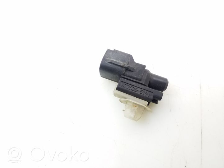 Toyota Auris 150 Czujnik temperatury zewnętrznej 8879022131