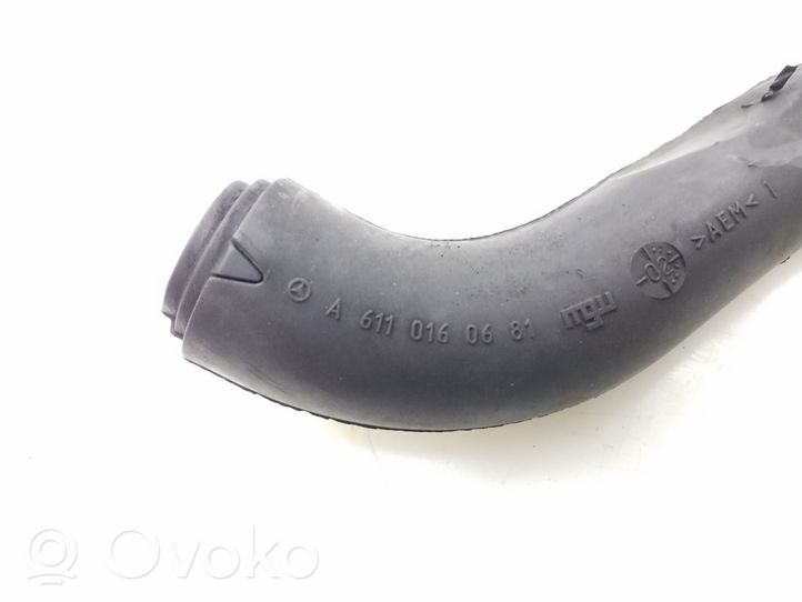 Mercedes-Benz C W203 Tube d'admission d'air A6110160681