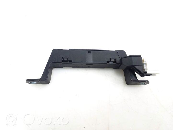 Toyota Prius+ (ZVW40) Antena (GPS antena) 8999730070