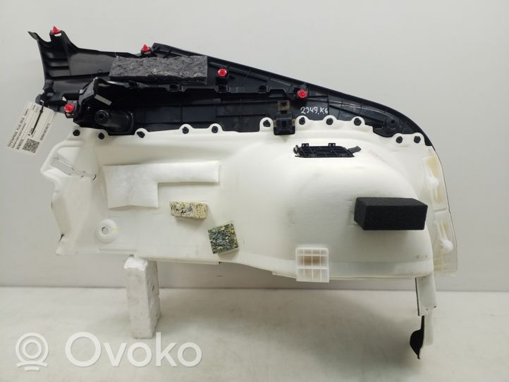 Toyota Prius Prime Šoninis apdailos skydas 6474047210