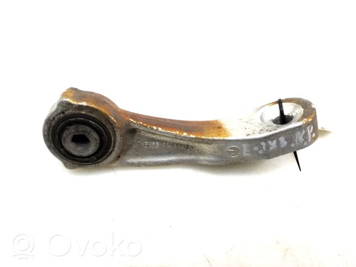 Mercedes-Benz C W205 Priekinė stabilizatoriaus traukė A2053230717