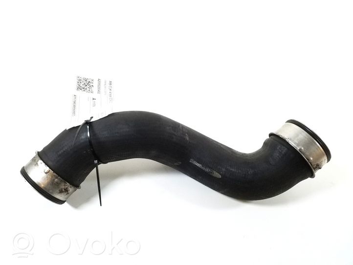 Mercedes-Benz CLK A209 C209 Tube d'admission de tuyau de refroidisseur intermédiaire A2095280482