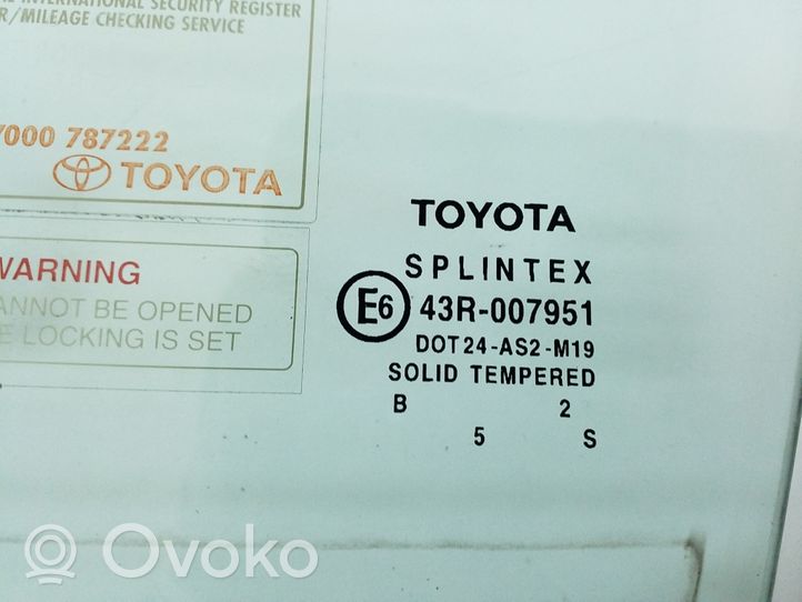 Toyota Corolla E120 E130 Etuoven ikkunalasi, coupe 68102-02120