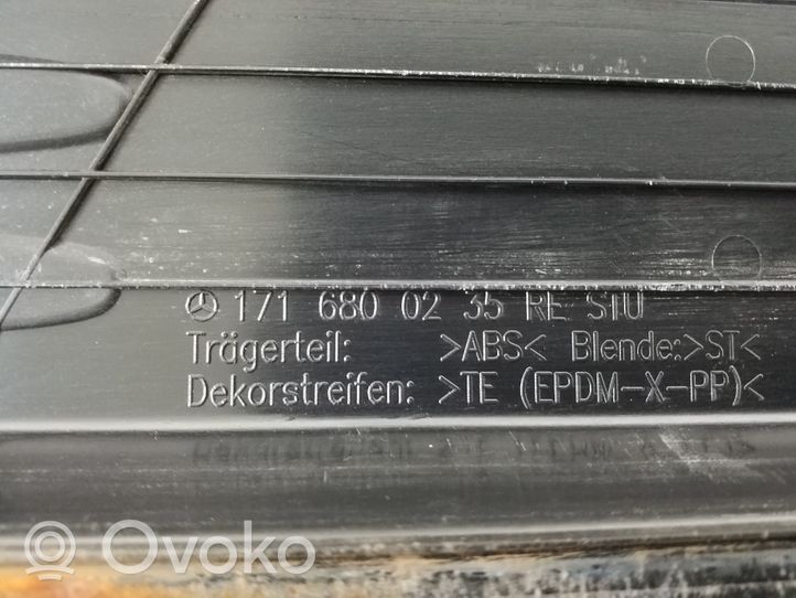 Mercedes-Benz SLK R171 Etuoven kynnyksen suojalista A1716800235