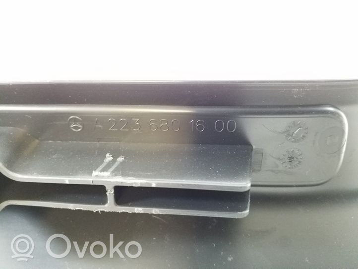 Mercedes-Benz S W223 Priekinio slenksčio apdaila (vidinė) A2236801600