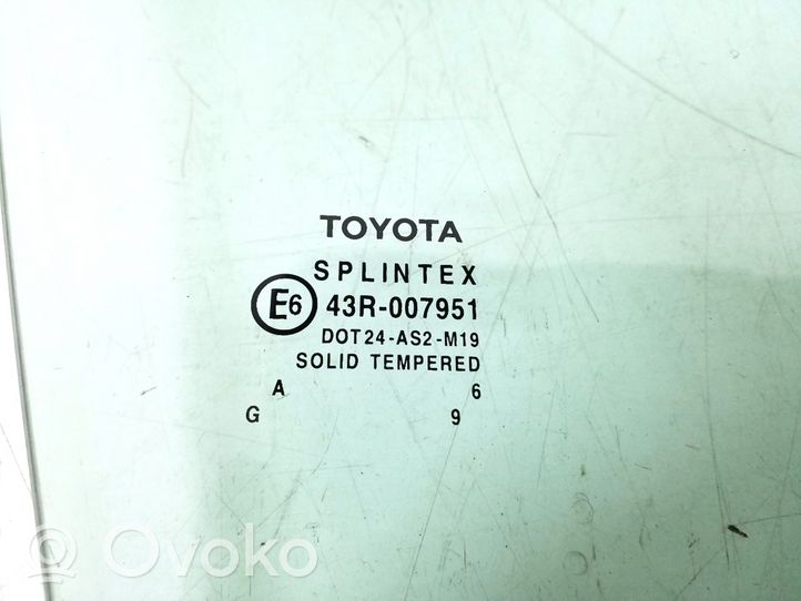 Toyota Corolla E120 E130 Etuoven ikkunalasi, neliovinen malli 68101-02120