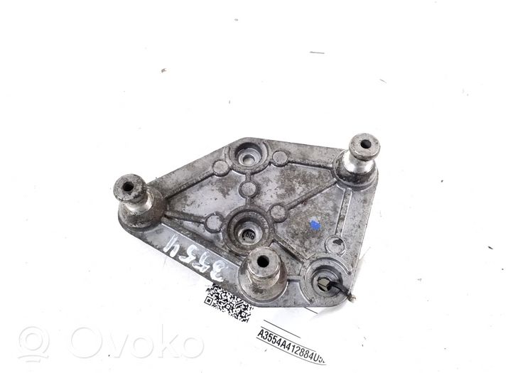 Mercedes-Benz Vito Viano W639 ABS-pumpun kiinnike A9064310340