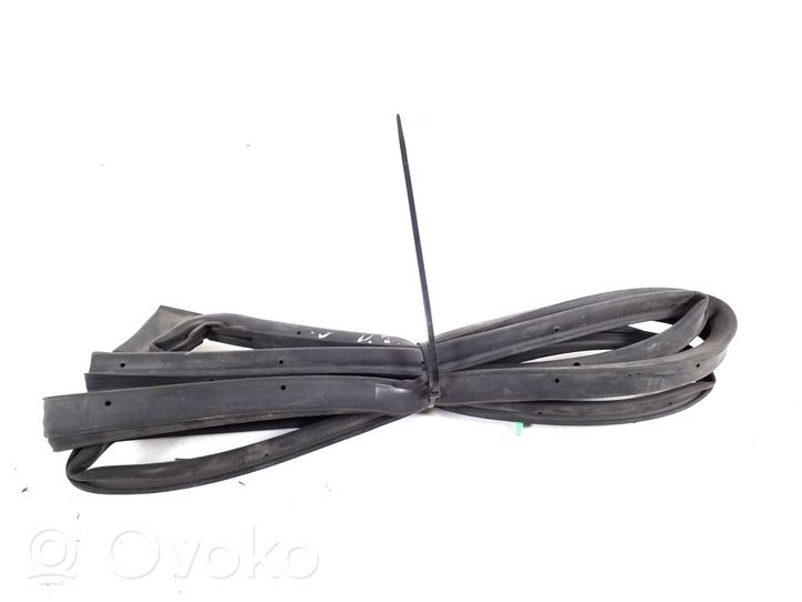 Lexus RX 330 - 350 - 400H Takaoven kumitiiviste 67871-48030