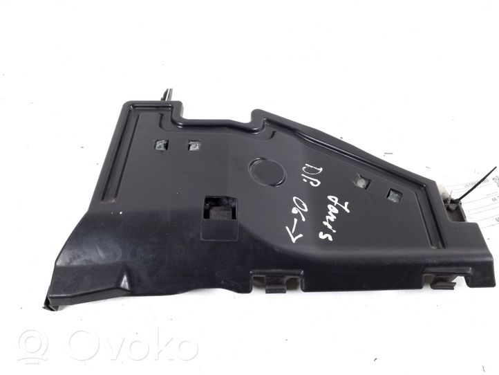 Toyota Yaris Autres pièces du tableau de bord 55607-0D020