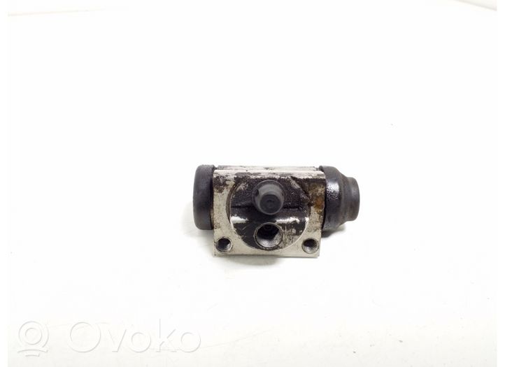 Toyota Yaris Tylny cylinder hamulcowy 47550-09130