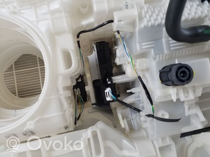 Toyota Prius Prime Scatola climatizzatore riscaldamento abitacolo assemblata 87050-47420