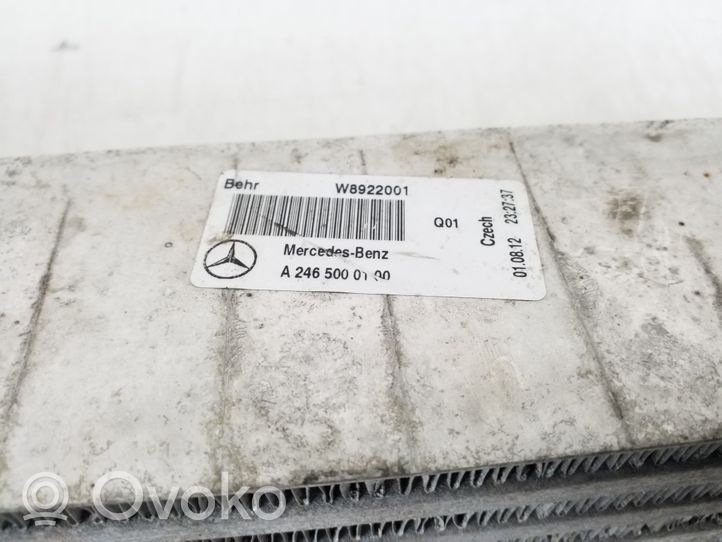 Mercedes-Benz B W246 W242 Välijäähdyttimen jäähdytin A2465000100