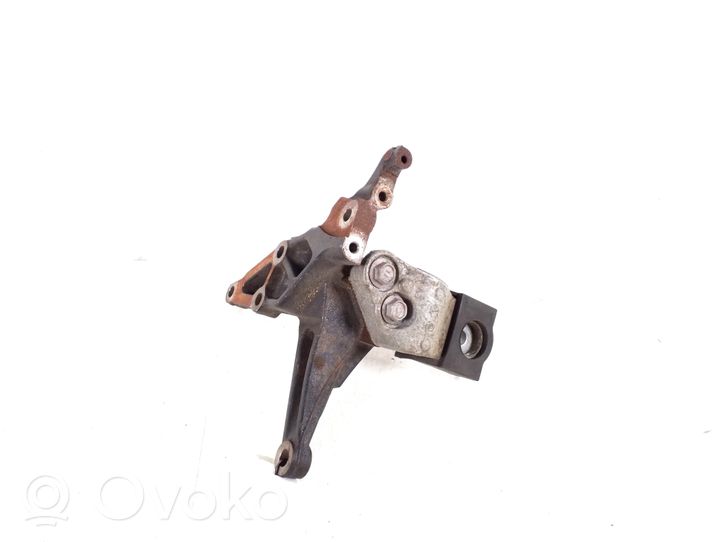 Toyota Corolla E120 E130 Support, suspension du moteur 12315-22070