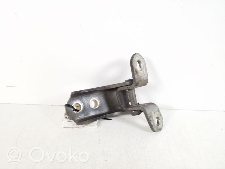 Lexus RX 330 - 350 - 400H Charnière supérieure de porte avant 68710-33031