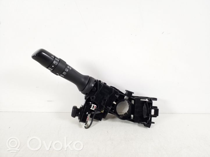 Lexus RX 330 - 350 - 400H Pyyhkimen/suuntavilkun vipukytkin 84140-30310