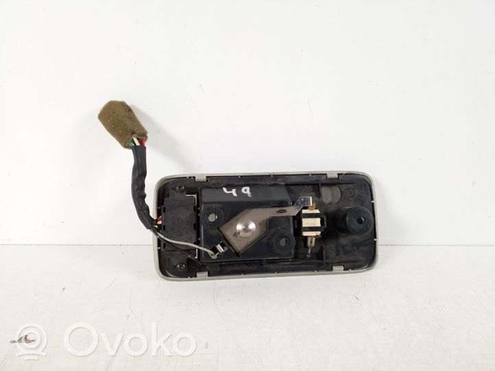 Toyota Corolla E120 E130 Luz del asiento delantero 81260-05050