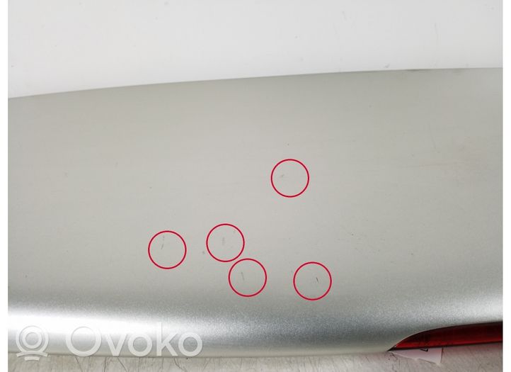 Toyota Avensis T250 Spoileris galinio dangčio 76085-05050